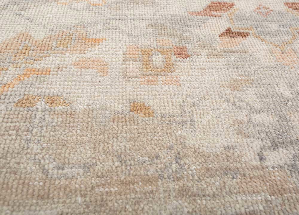 erbe ivory wool hand knotted Rug - CloseUp erbe ivory wool hand knotted Rug - CloseUp