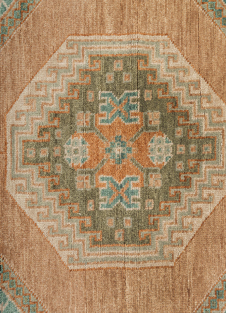 thyme green wool hand knotted Rug - CloseUp