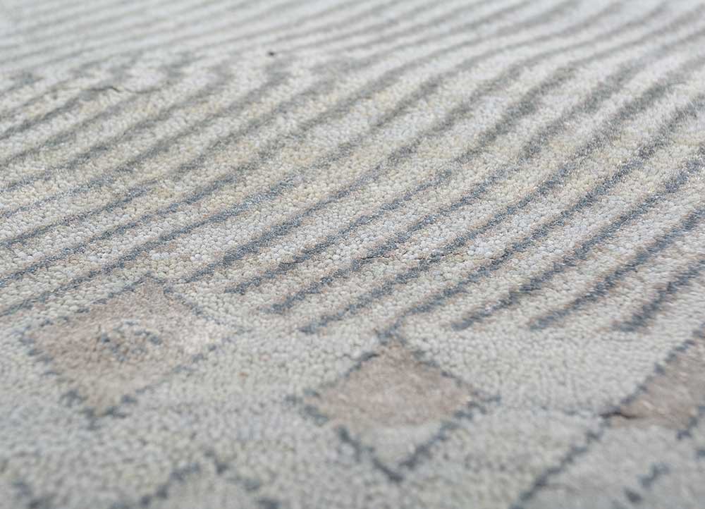 manchaha blue wool and bamboo silk hand knotted Rug - CloseUp