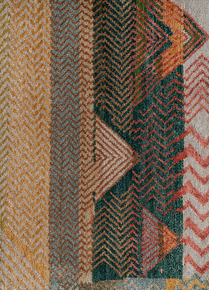 manchaha gold wool and bamboo silk hand knotted Rug - CloseUp