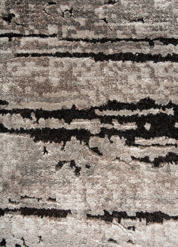 entropy grey and black wool and bamboo silk hand knotted Rug - CloseUp