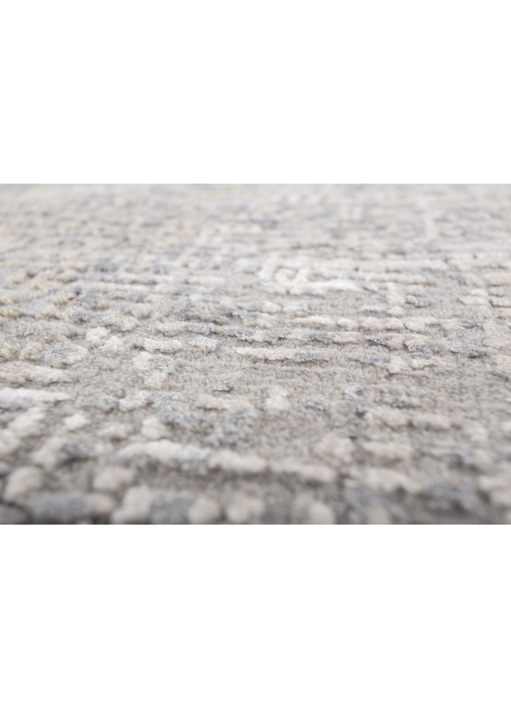uvenuti grey and black wool and bamboo silk hand knotted Rug - CloseUp uvenuti grey and black wool and bamboo silk hand knotted Rug - CloseUp