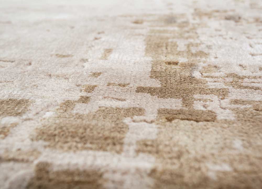 tattvam ivory wool and bamboo silk hand knotted Rug - CloseUp