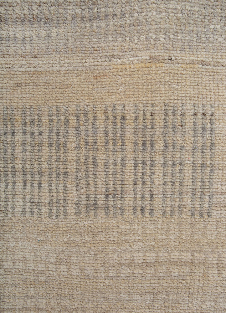 blythe ivory wool hand knotted Rug - CloseUp