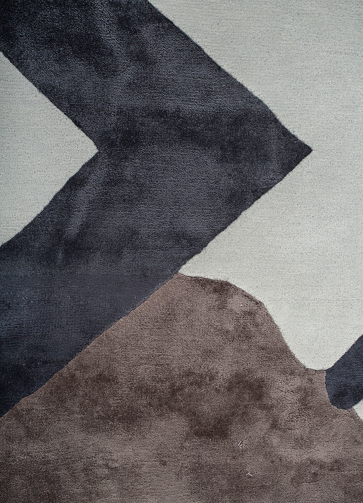 contour ivory wool and bamboo silk hand tufted Rug - CloseUp