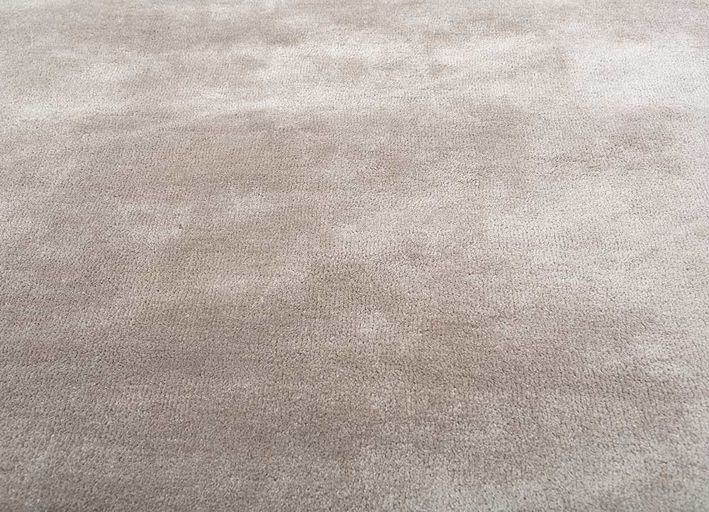 cera beige and brown viscose hand tufted Rug - CloseUp