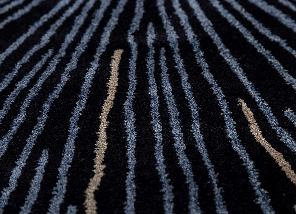 caliedo grey and black wool and viscose hand tufted Rug - CloseUp