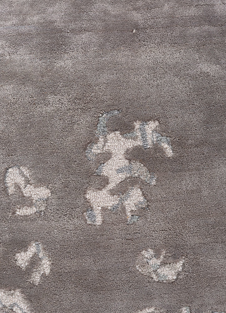 mythos grey and black wool and viscose hand tufted Rug - CloseUp mythos grey and black wool and viscose hand tufted Rug - CloseUp