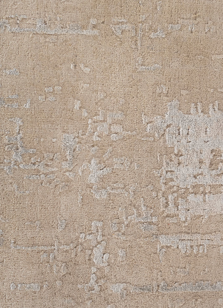 chaos theory by kavi ivory wool and bamboo silk hand knotted Rug - CloseUp