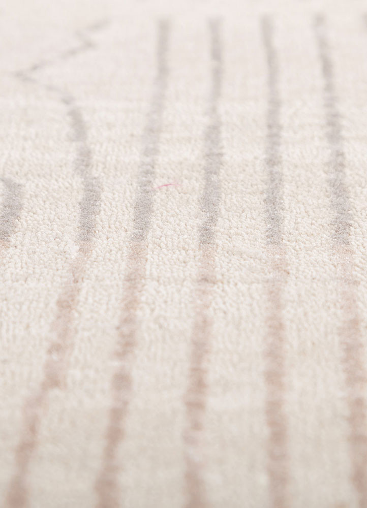 manchaha ivory wool and bamboo silk hand knotted Rug - CloseUp manchaha ivory wool and bamboo silk hand knotted Rug - CloseUp