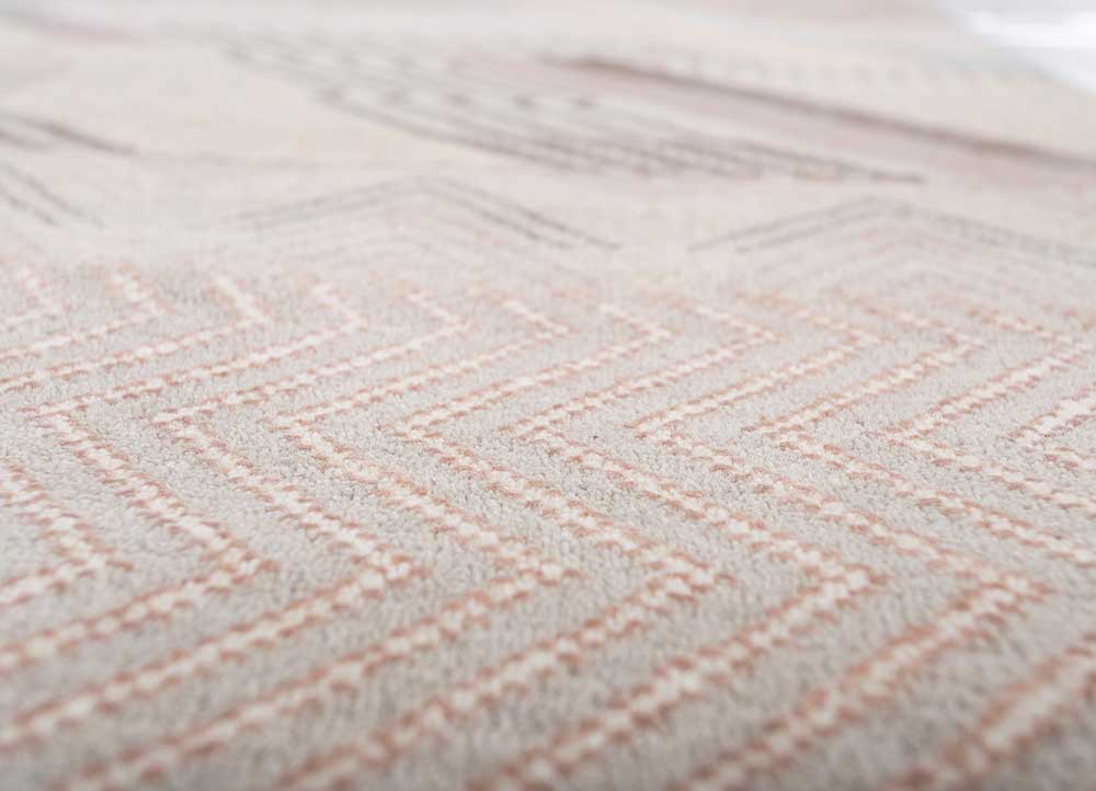 manchaha ivory wool and bamboo silk hand knotted Rug - CloseUp