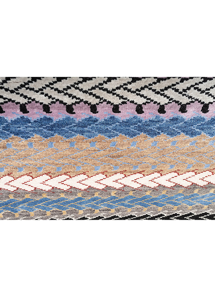 manchaha grey and black wool and bamboo silk hand knotted Rug - CloseUp manchaha grey and black wool and bamboo silk hand knotted Rug - CloseUp