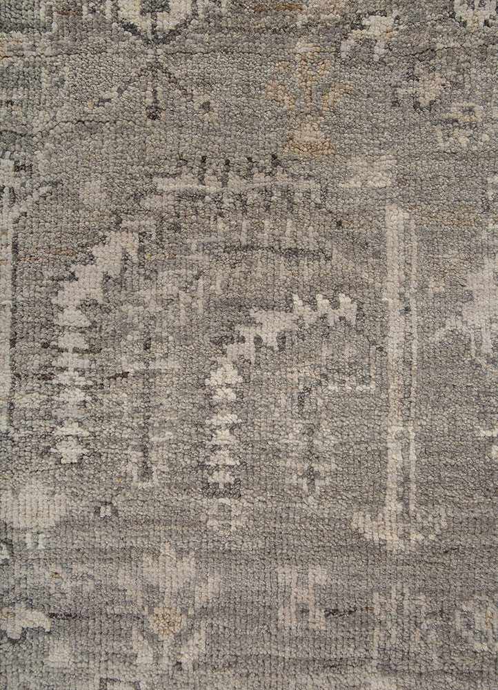 erbe grey and black wool hand knotted Rug - CloseUp