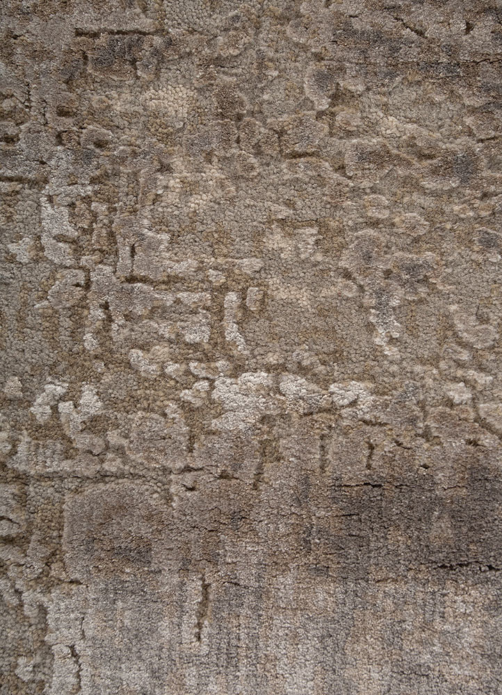 uvenuti ivory wool and bamboo silk hand knotted Rug - CloseUp