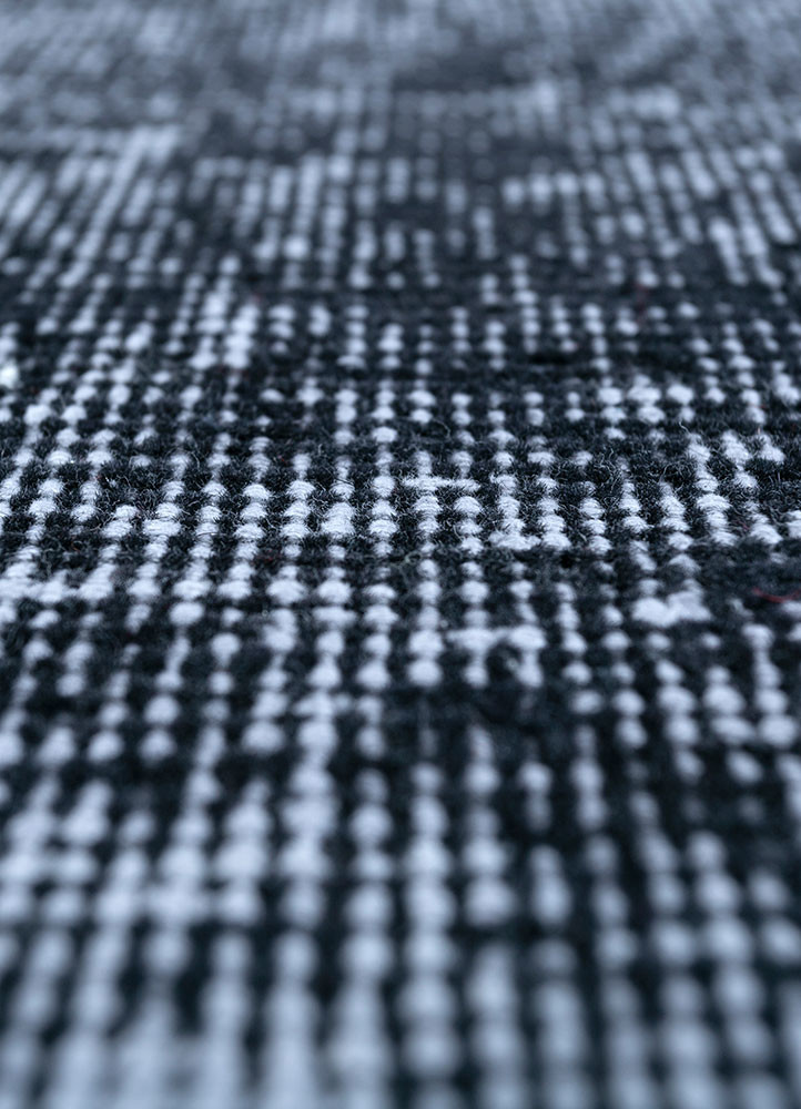 lacuna grey and black wool hand knotted Rug - CloseUp lacuna grey and black wool hand knotted Rug - CloseUp