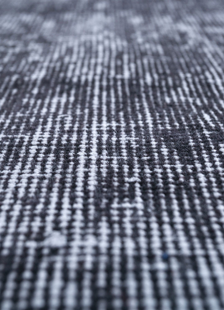 lacuna grey and black wool hand knotted Rug - CloseUp lacuna grey and black wool hand knotted Rug - CloseUp
