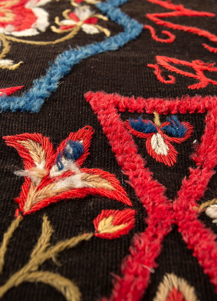 nayaab pink and purple wool flat weaves Rug - CloseUp nayaab pink and purple wool flat weaves Rug - CloseUp