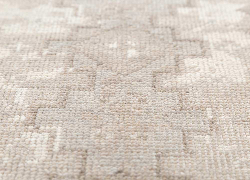erbe ivory wool hand knotted Rug - CloseUp