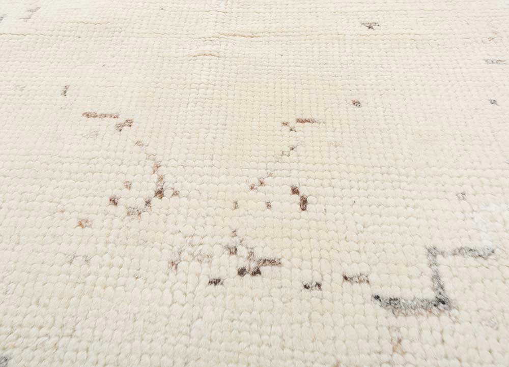 manifest ivory wool hand knotted Rug - CloseUp manifest ivory wool hand knotted Rug - CloseUp