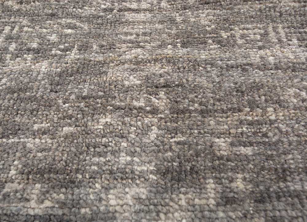 thyme grey and black wool hand knotted Rug - CloseUp