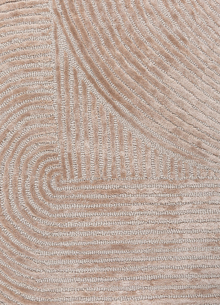 chaos theory by kavi ivory wool and viscose hand tufted Rug - CloseUp