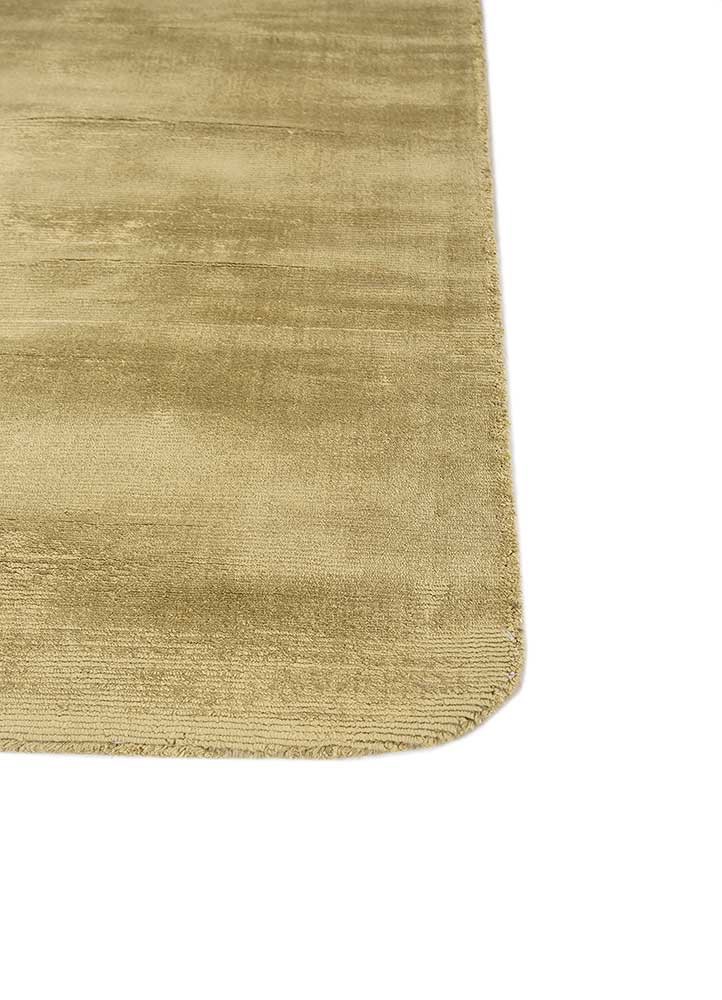 forme green viscose hand loom Rug - Corner