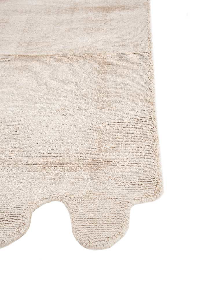 forme beige and brown viscose hand loom Rug - Corner