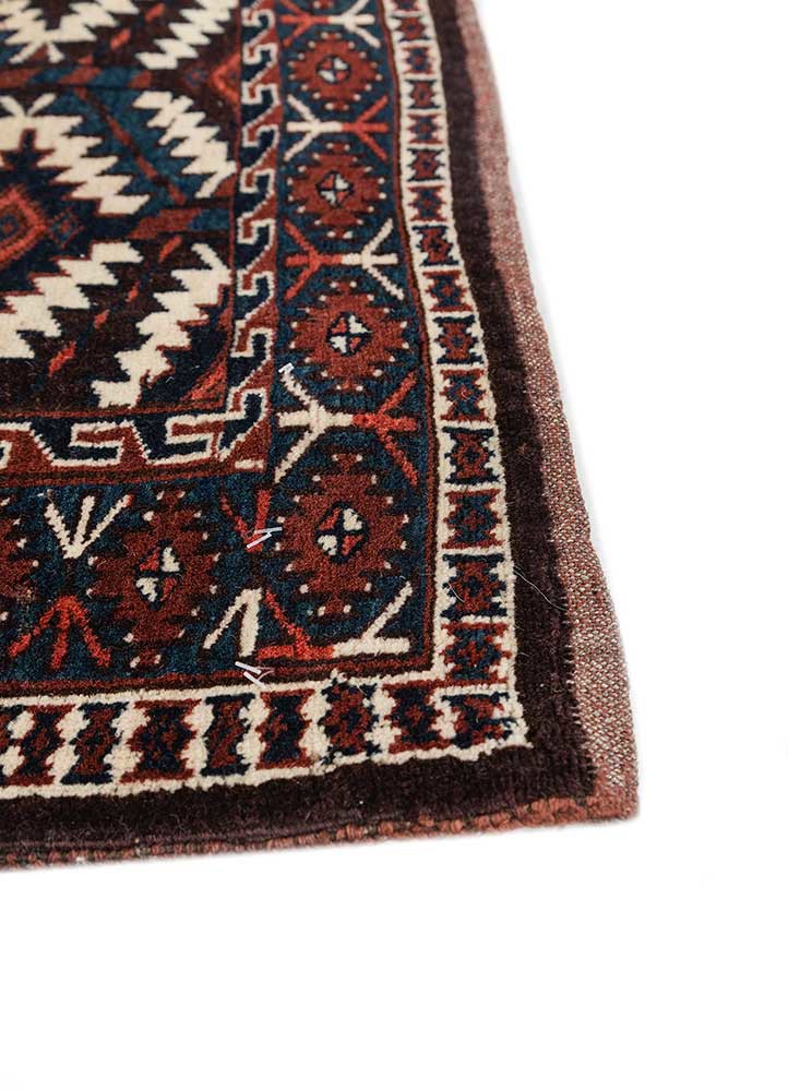 aalam ivory wool hand knotted Rug - Corner aalam ivory wool hand knotted Rug - Corner