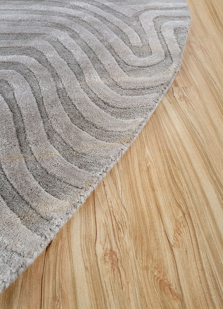 come around grey and black wool and viscose hand tufted Rug - Corner