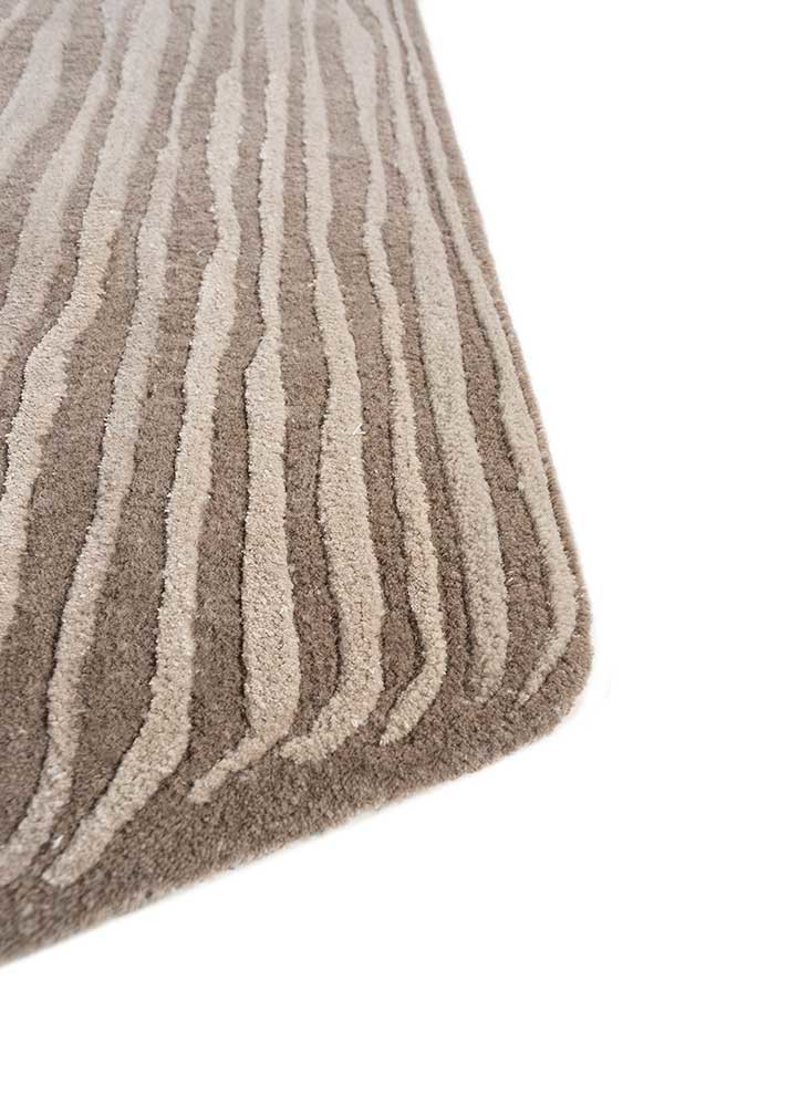 lucid blue wool and viscose hand tufted Rug - Corner