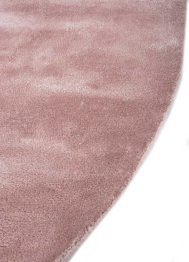 cera red and orange viscose hand tufted Rug - Corner