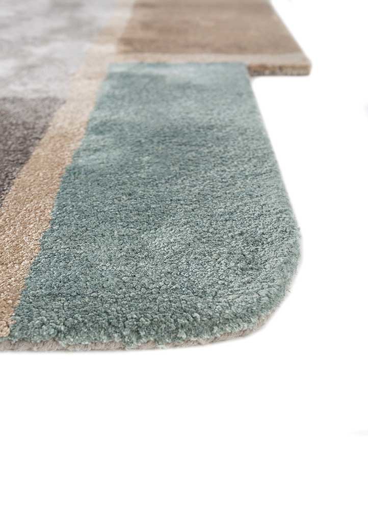 come around grey and black viscose hand tufted Rug - Corner come around grey and black viscose hand tufted Rug - Corner