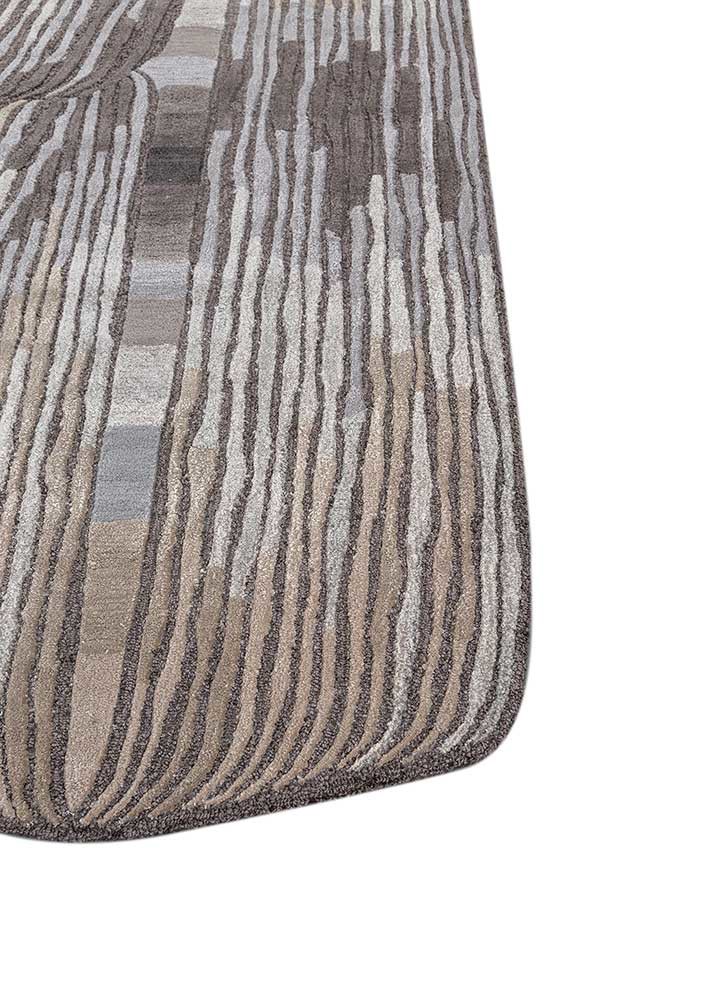 lucid grey and black wool and viscose hand tufted Rug - Corner lucid grey and black wool and viscose hand tufted Rug - Corner