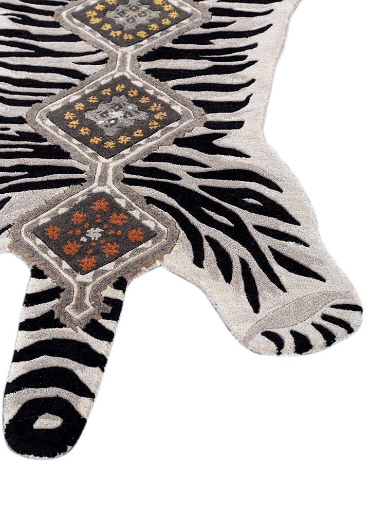 wild wanderlust ivory wool and viscose hand tufted Rug - Corner