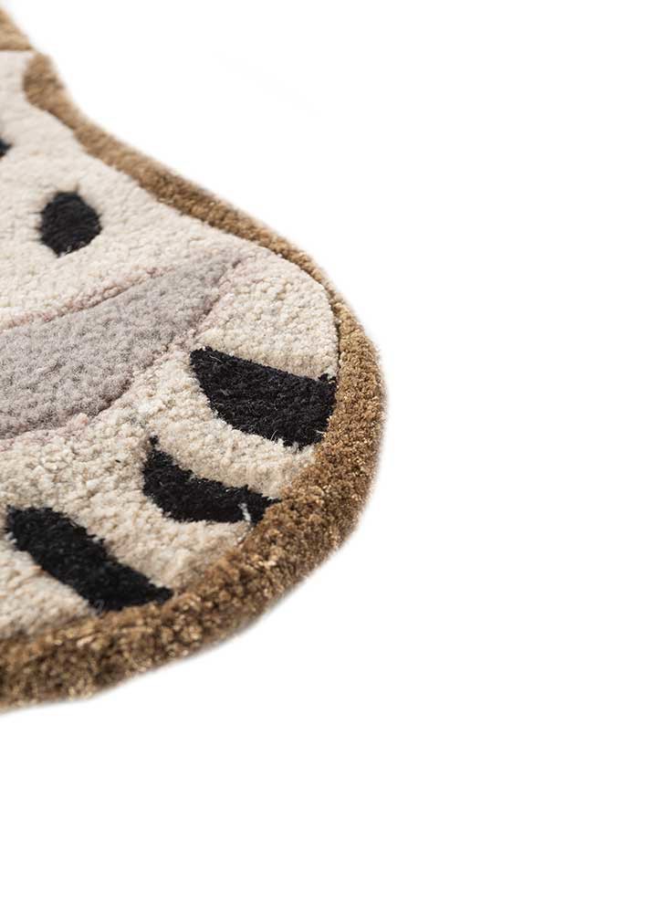 wild wanderlust ivory wool and viscose hand tufted Rug - Corner