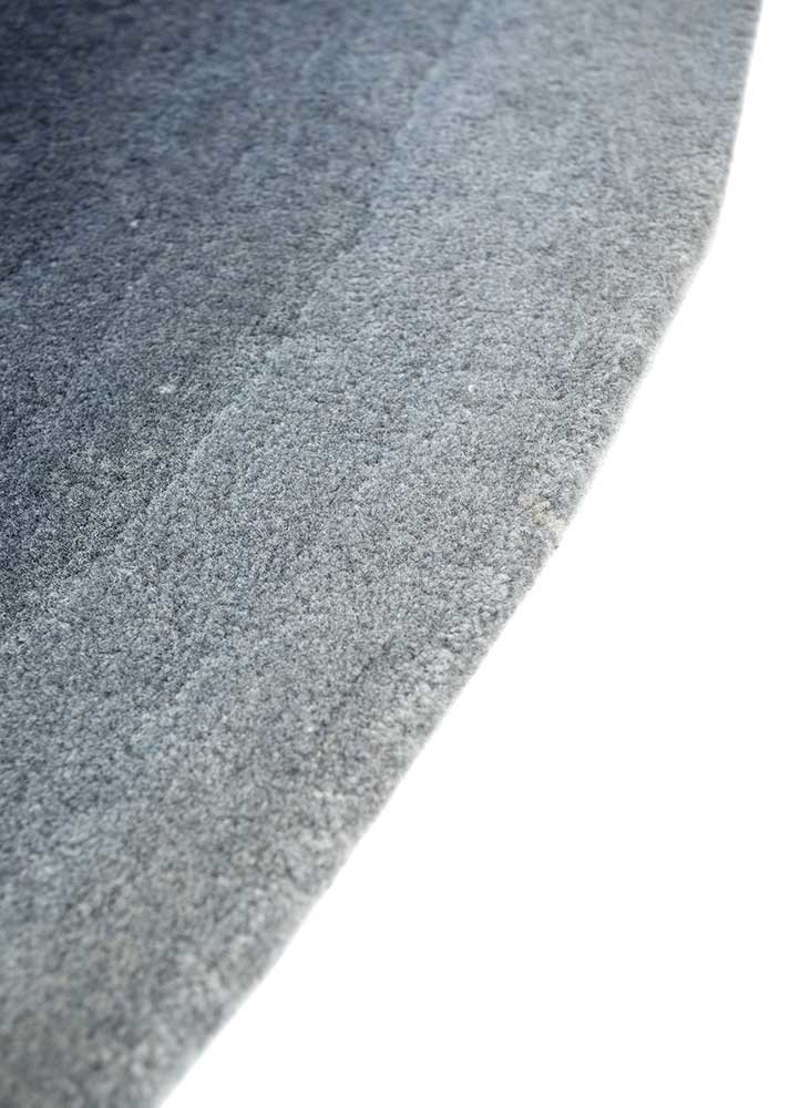 chroma blue wool hand tufted Rug - Corner chroma blue wool hand tufted Rug - Corner