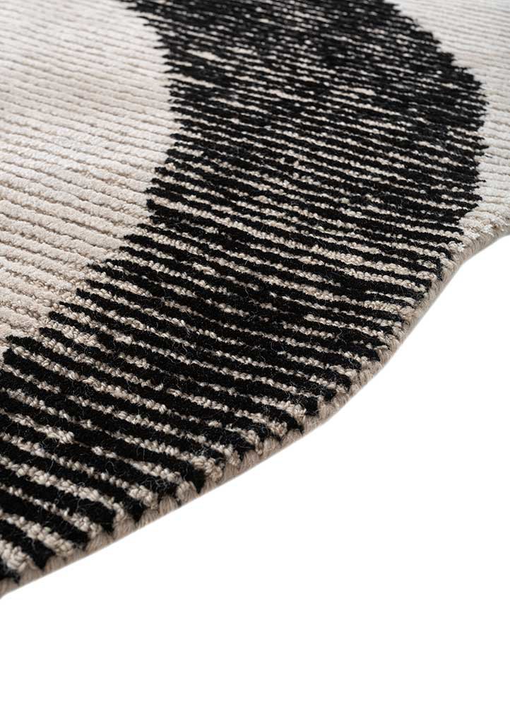 chroma ivory wool and viscose hand tufted Rug - Corner