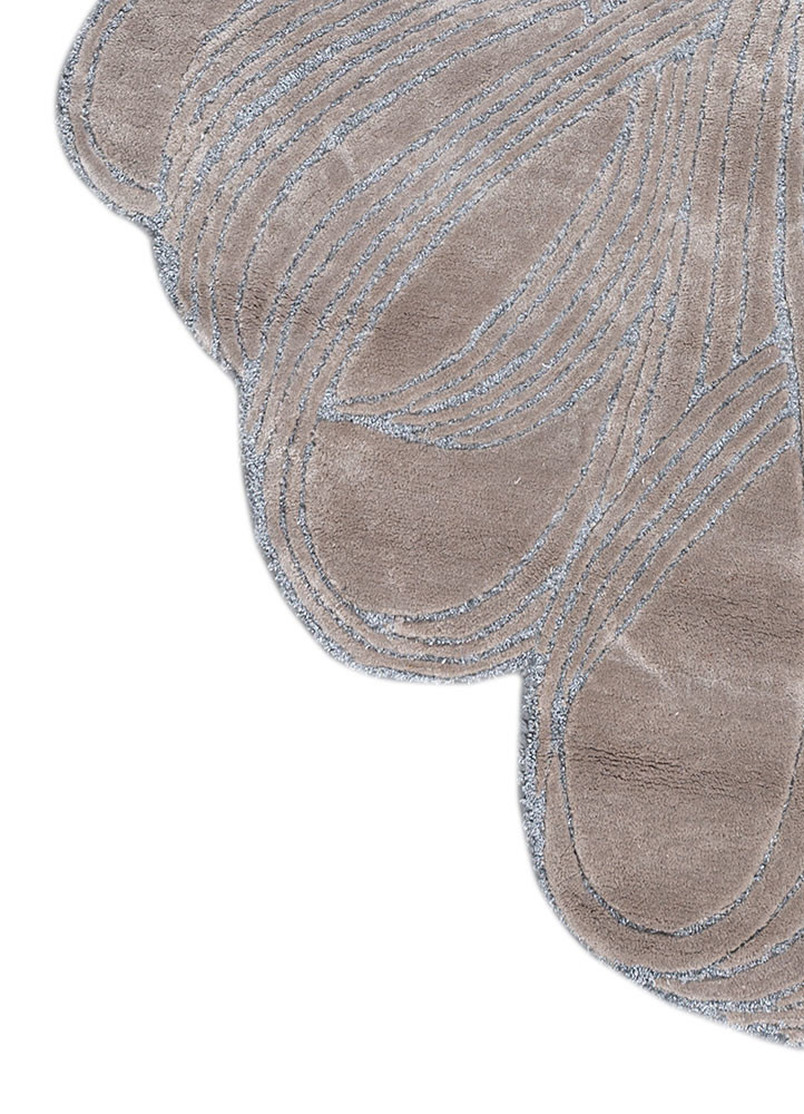 infini grey and black viscose hand tufted Rug - Corner