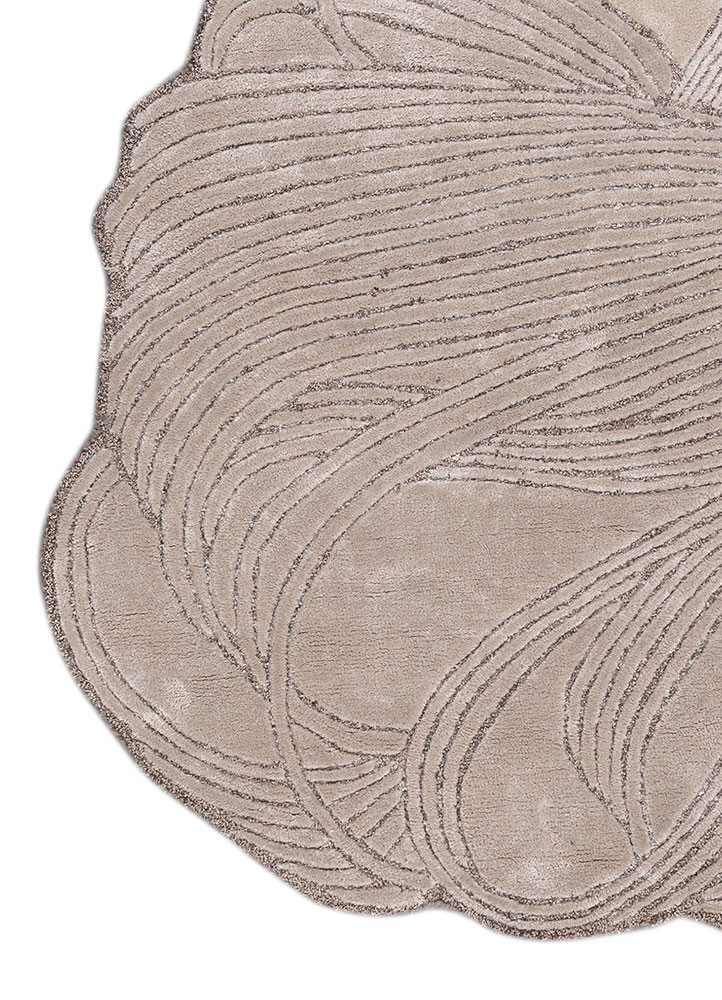 infini ivory viscose hand tufted Rug - Corner