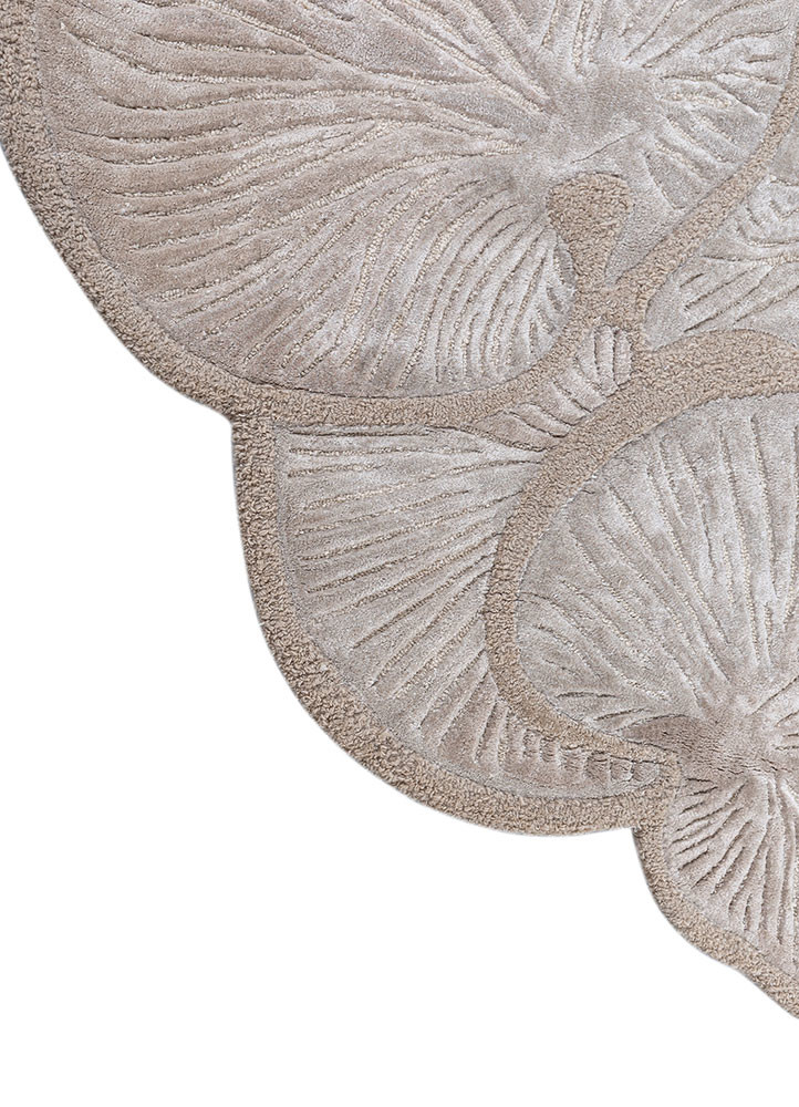 aurelia ivory wool and viscose hand tufted Rug - Corner aurelia ivory wool and viscose hand tufted Rug - Corner