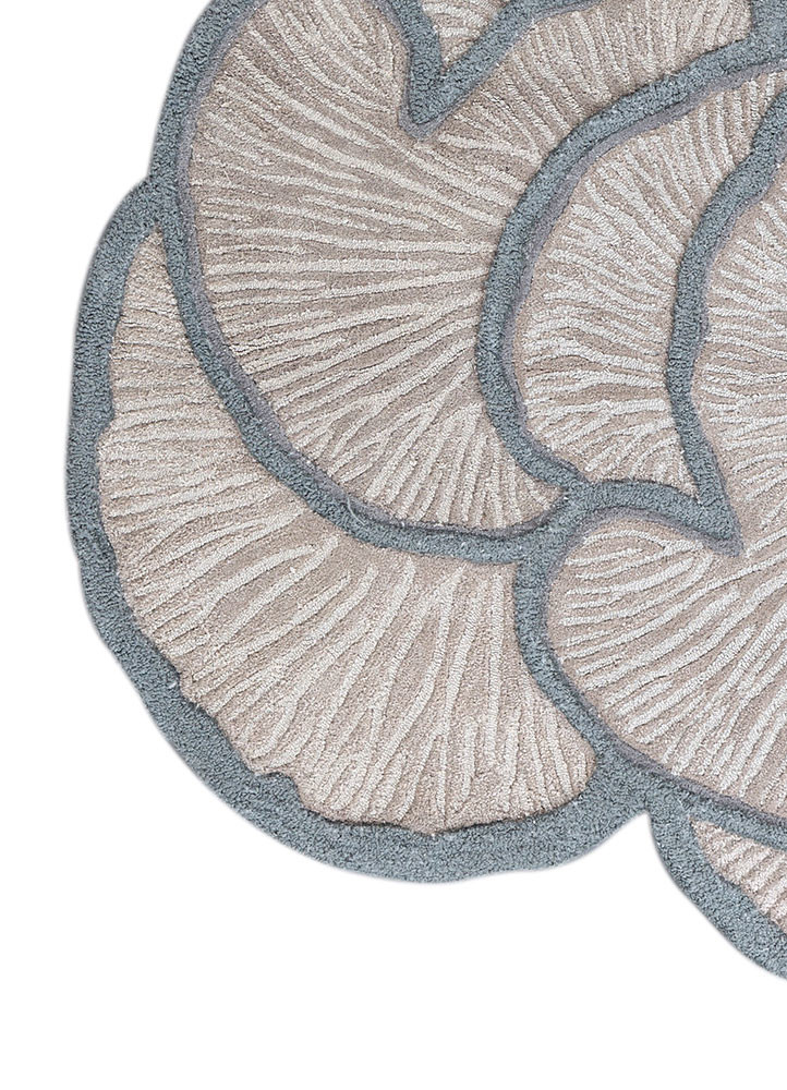 aurelia grey and black wool and viscose hand tufted Rug - Corner aurelia grey and black wool and viscose hand tufted Rug - Corner