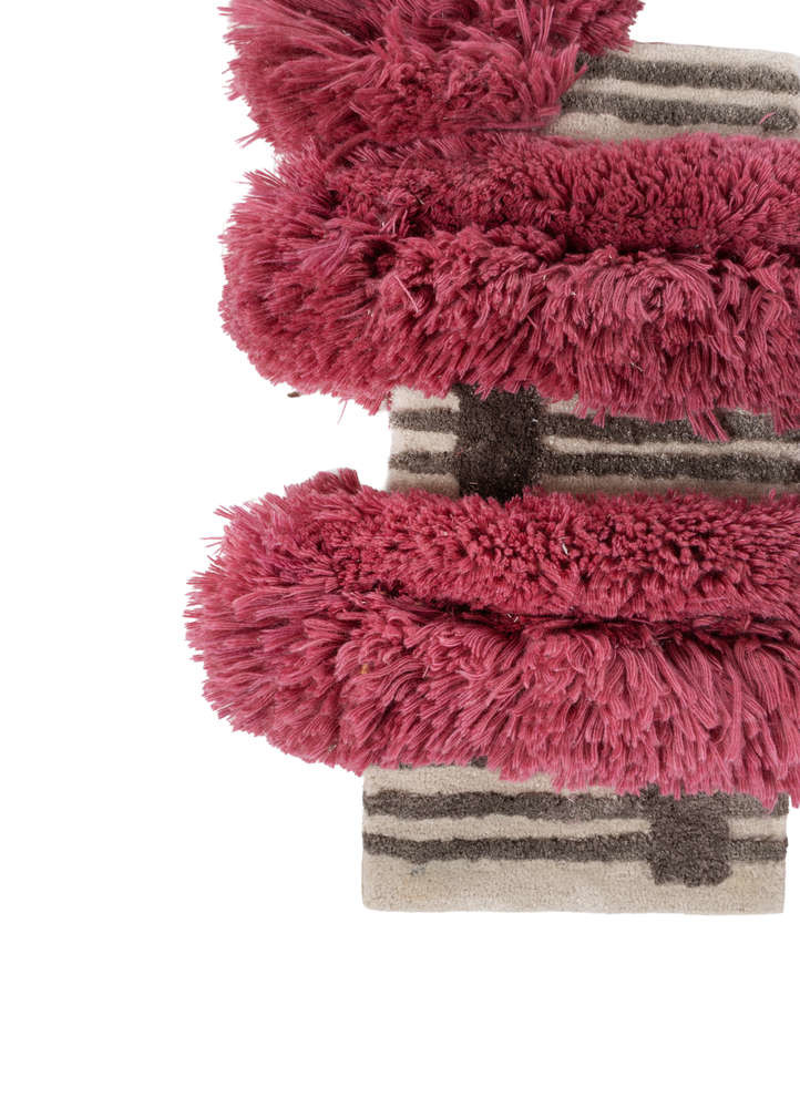 exposed spine red and orange wool and viscose hand tufted WALL ART & TAPESTRY - Corner exposed spine red and orange wool and viscose hand tufted WALL ART & TAPESTRY - Corner