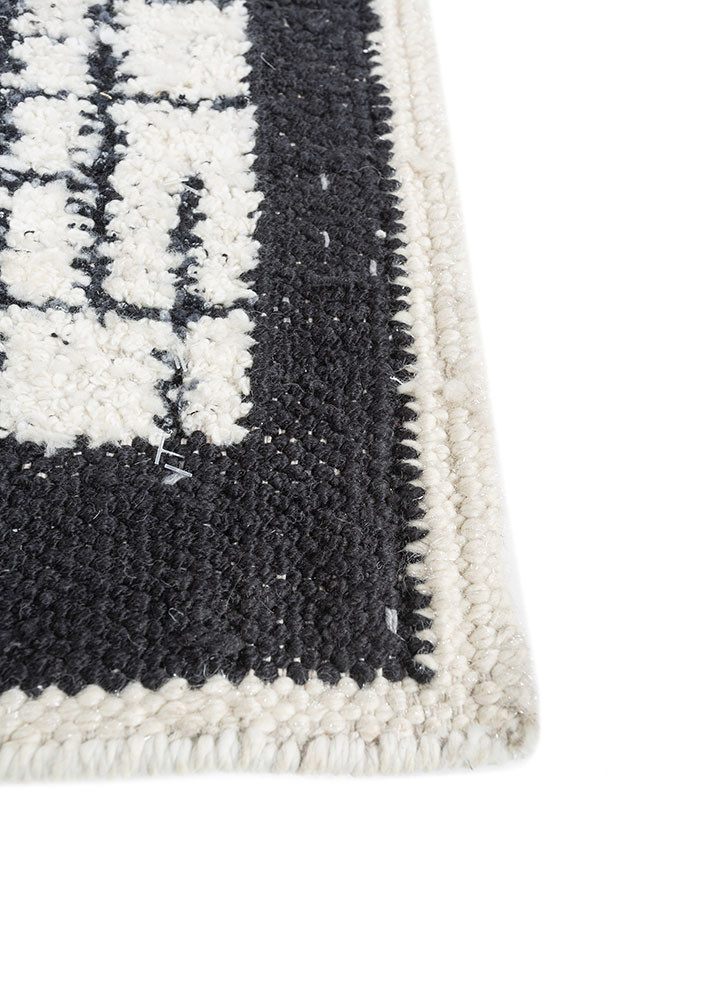 atelier grey and black wool flat weaves Rug - Corner atelier grey and black wool flat weaves Rug - Corner