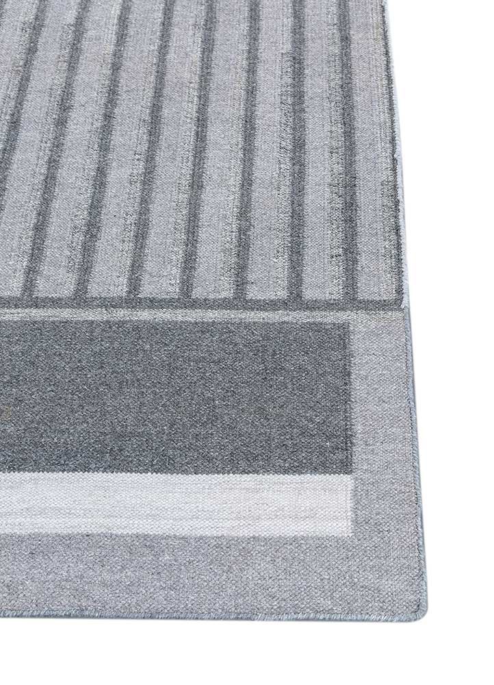 al fresco grey and black polyester flat weaves Rug - Corner al fresco grey and black polyester flat weaves Rug - Corner