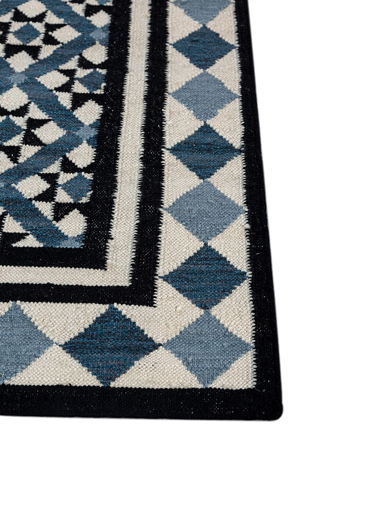 alhambra ivory wool flat weaves Rug - Corner
