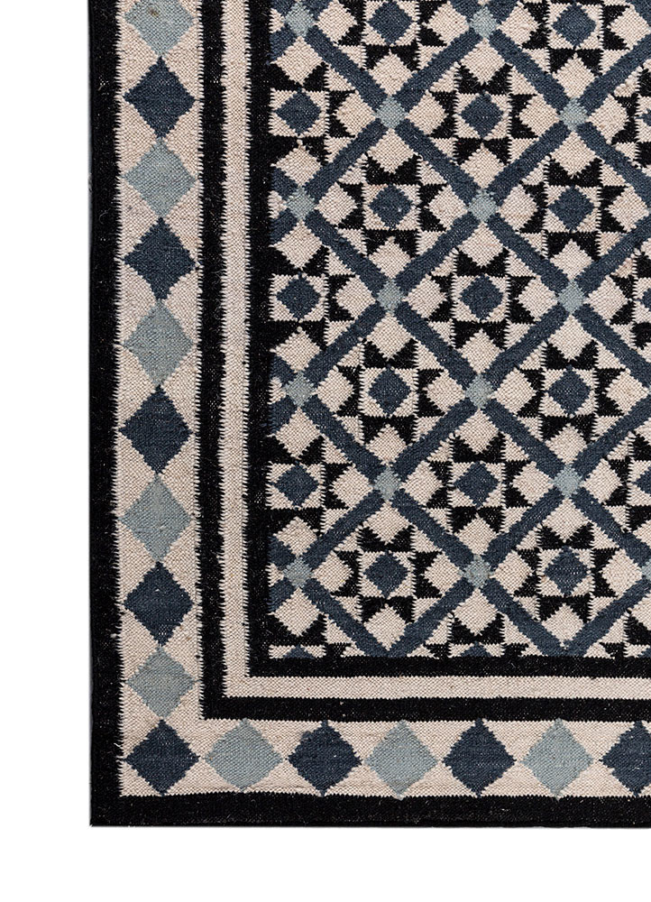 alhambra ivory wool flat weaves Rug - Corner