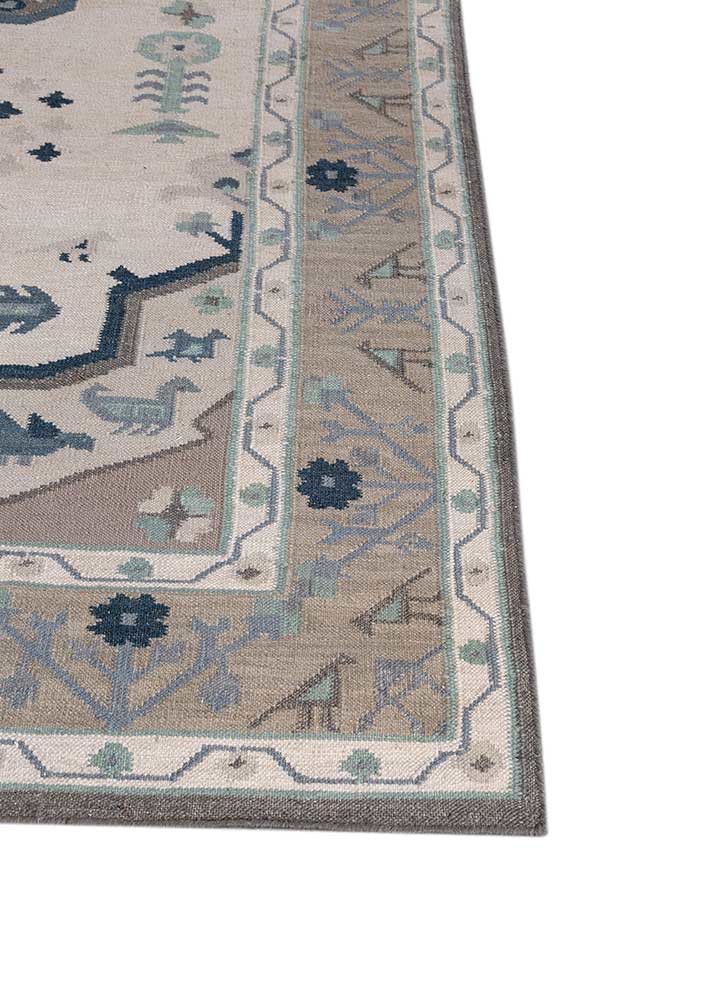 bedouin ivory wool flat weaves Rug - Corner