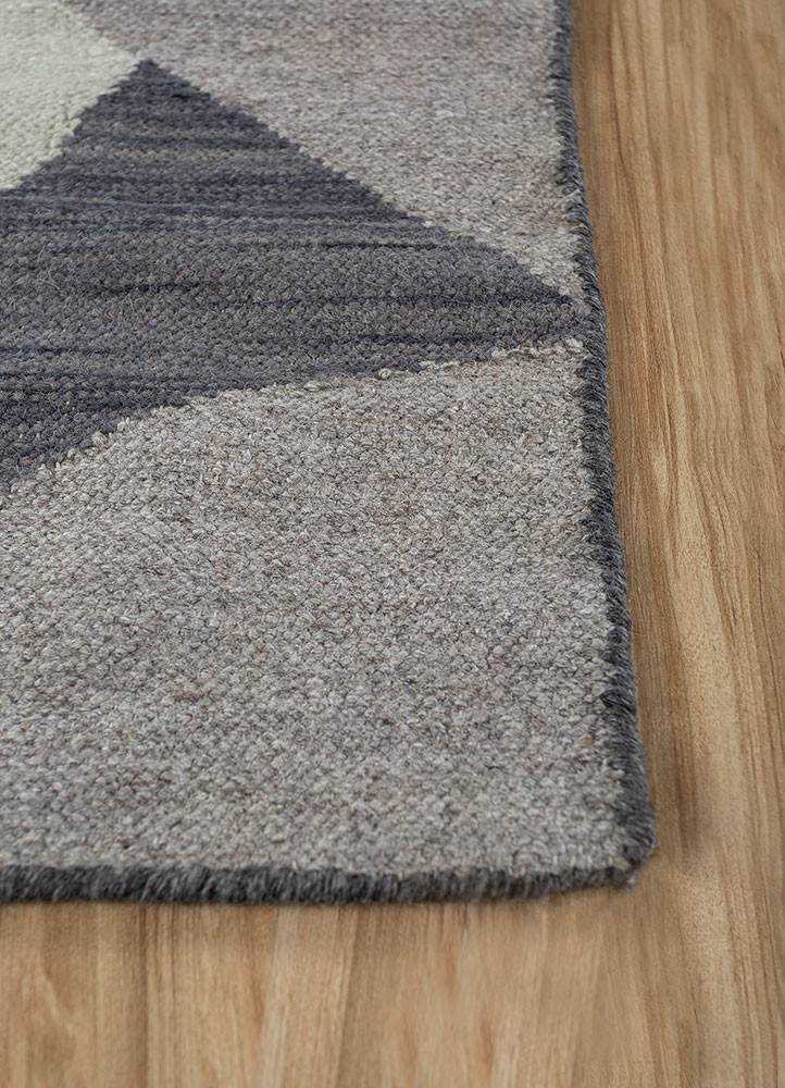 checkers grey and black wool and viscose flat weaves Rug - Corner