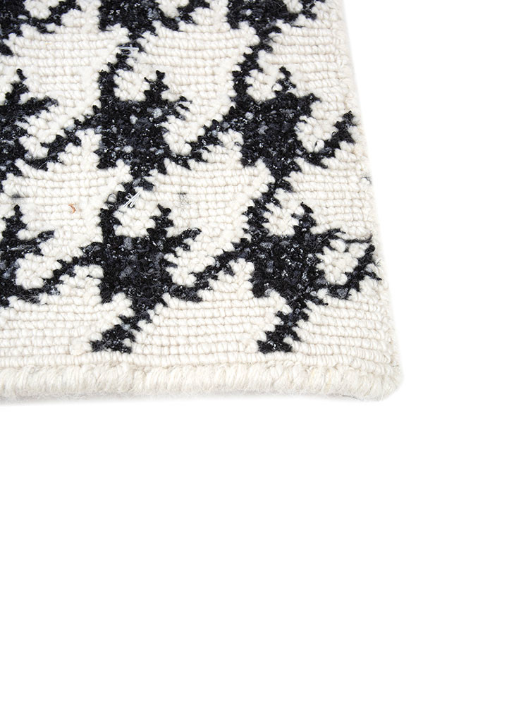 atelier grey and black wool hand knotted Rug - Corner