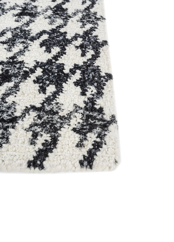 atelier ivory wool hand knotted Rug - Corner